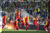saracoglu_12mayis2012_03.jpg (74871 octets)